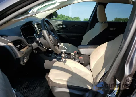 2017 Jeep Cherokee Latitude z USA, uszkodzony, nr VIN 1C4PJMCS5HW525340